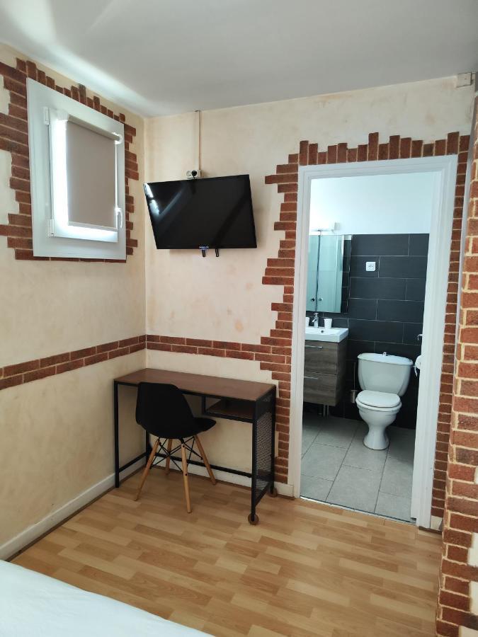 Le Sporting Hotel Beaumont-sur-Leze Luaran gambar